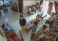 Terekam CCTV, Detik-Detik Perampokan Sadis di Pekanbaru, Nenek-Nenek Tewas Bersimbah Darah
