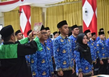 Pemkab Padang Pariaman Lantik 54 ASN, Bupati Tekankan Integritas