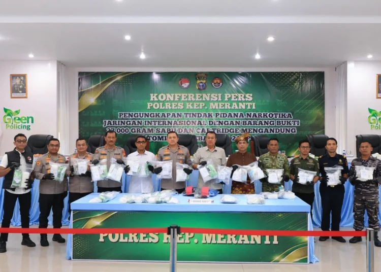 Jumpa pers kasus penyelundupan narkotika jaringan internasional di Mapolres Meranti, Sabtu (2/5/2026).
