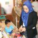 Ketua TP-PKK Kota Padang Besuk Balita Korban Penganiayaan Ayah Kandung di RS Bhayangkara