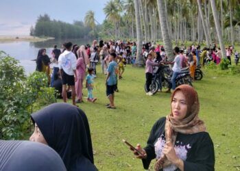 Siswa Kelas 3 SD di Pasisir Selatan Hilang Terseret Ombak Saat Berenang
