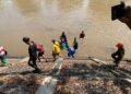 Hanyut di Kanal Banjir di Padang, Pemulung Ditemukan Tewas