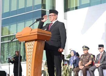 Pemko Bukittinggi Gelar Upacara Hardiknas 2026, Wako Tekankan Pendidikan Memanusiakan Manusia