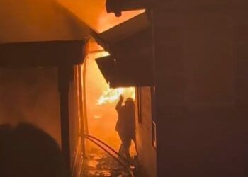 Rumah Gadang dan Rumah Semi Permanen Terbakar di Bukittinggi
