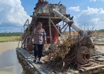 Rakit Tambang Emas Ilegal di Kuansing Riau Dimusnahkan, Pelaku Tidak Ditemukan