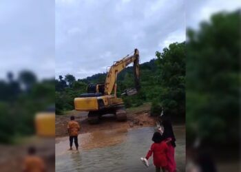 Polemik Tambang Andesit di Padang Pariaman Kembali Memanas, Alat Berat Beroperasi