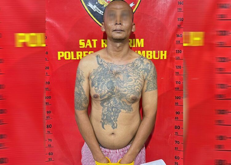 Polisi menangkap seorang pria di Kelurahan Parit Rantang, Kecamatan Payakumbuh Barat, Kota Payakumbuh, pada Kamis (7/5/2026) pukul 4.00 WIB karena menusuk seorang pemuda. Foto: Polres Payakumbuh