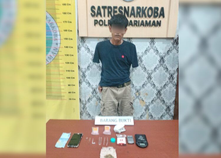 Polisi menangkap pria inisial MR (30), pemakai ganja di sebuah rumah di Kelurahan Kampung Pondok II, Kecamatan Pariaman Tengah, Kota Pariaman, Sumatera Barat, pada Jumat (8/5/2026) sekitar pukul 17.00 WIB. Foto: Polres Pariaman