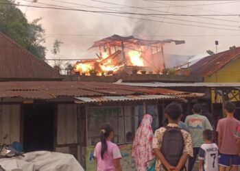 Kebakaran Hanguskan Sebuah Rumah di Padang