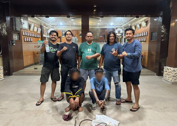 Polisi menangkap dua pencuri kabel tower telekomunikasi inisial R (29) dan RSY di kawasan Sawahan, Kecamatan Padang Timur, Kota Padang, Sumatera Barat, pada Selasa (12/5/2026) sekitar pukul 23.30 WIB. Foto: Polresta Padang