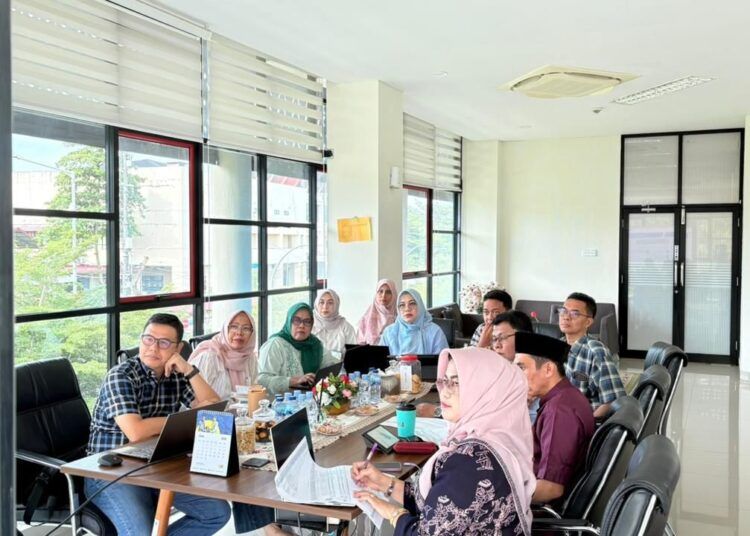 Jajaran Diskominfo Kota Padang mengikuti urun rembuk RKPD bagi perangkat daerah Pemko Padang di Kantor Bappeda Kota Padang pada Jumat (15/5/26). Foto: Pemko Padang