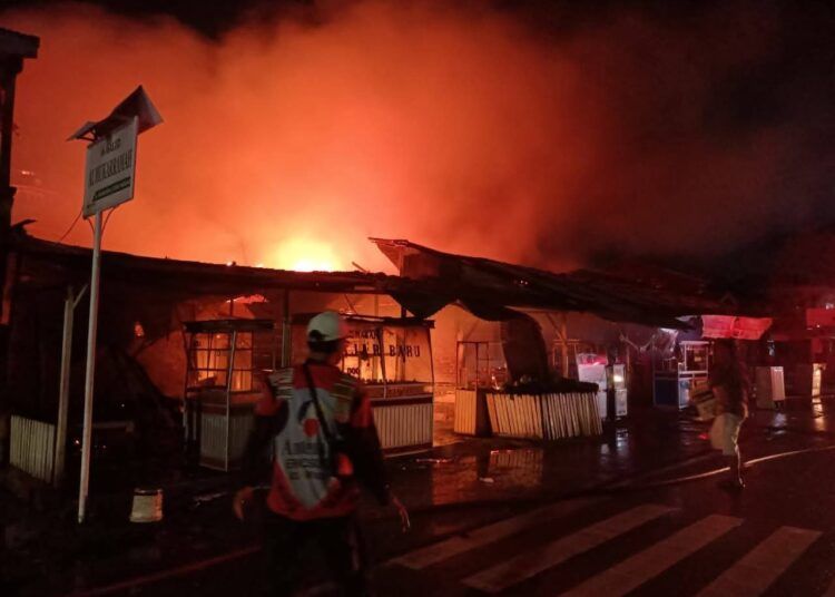 Dinas Pemadam Kebakaran (Damkar) Padang mencatat 107 kasus kebakaran terjadi selama periode Januari hingga April 2026. Foto: Kominfo Padang