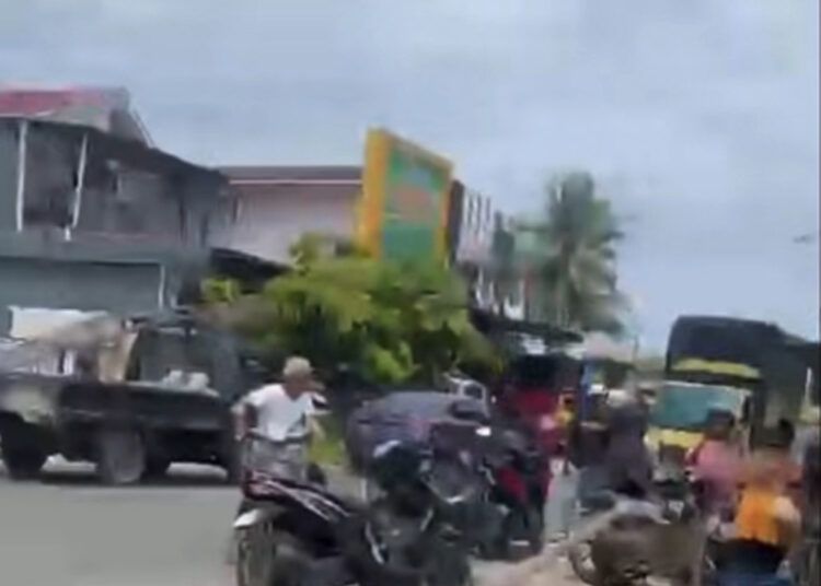 Kecelakaan lalu lintas terjadi di kawasan Padang Tinggi Piliang, Kecamatan Payakumbuh Barat, Kota Payakumbuh, Sumatera Barat (Sumbar), Minggu siang (17/5/2026). Insiden tersebut melibatkan dua unit sepeda motor.