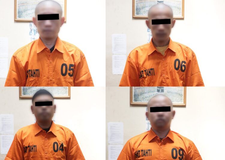 Polisi menangkap empat orang dalam kasus sabu-sabu di sebuah rumah di Jorong Dalam Koto Taeh Baruah, Nagari Taeh Baruah, Kecamatan Payakumbuh, Lima Puluh Kota, Sumatera Barat (Sumbar), pada Jumat (15/5/2026) pukul 18.30 WIB. Salah satu di antara mereka merupakan kepala bidang di Dinas Perhubungan Lima Puluh Kota. Foto: Polres Payakumbuh