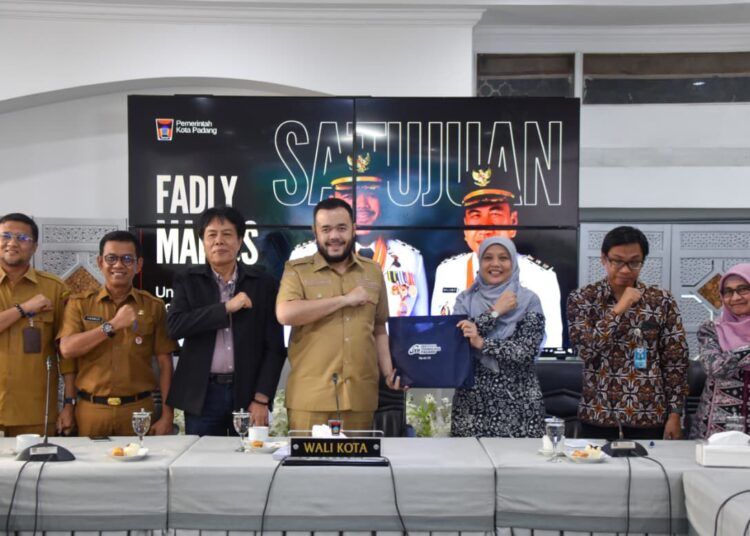 Jajaran Pemerintah Kota Padang menggelar pertemuan dengan pimpinan Institut Teknologi Padang (ITP) di Gedung Putih Rumah Dinas Wali Kota Padang, Selasa (19/5/2026).