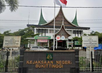 Pusat Bantuan Hukum Bukittinggi Laporkan Dugaan Korupsi Tanah dan Gedung DPRD ke Kejari