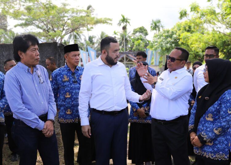 Wali Kota Padang, Fadly Amran meninjau Unit Pelaksana Teknis Daerah Sentra Pengolahan Perikanan (UPTD SPP) Pasia Nan Tigo, Kecamatan Koto Tangah, Rabu (20/5/2026).