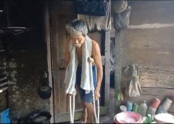 Ditinggal Anak Merantau, Lansia di Padang Pariaman Hidup Sendiri di Rumah Tidak Layak Huni