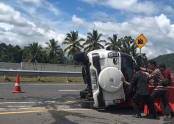 Sebuah Minibus Rebah Kuda di Tol Padang-Sicincin, Korban Dua Orang