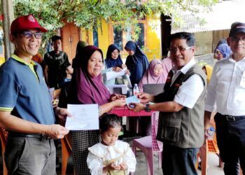 Disdukcapil Padang Pariaman Raih Predikat Sangat Baik Tingkat Nasional dari Kemendagri