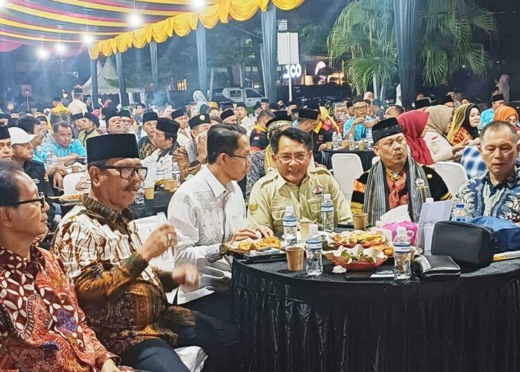 Bupati Padang Pariaman, John Kenedy Azis (JKA), menghadiri pelantikan Dewan Pimpinan Daerah Persatuan Keluarga Daerah Piaman (DPD PKDP) Kota Batam di bawah kepemimpinan Rizky Fernando Koto, Sabtu (2/5/2026).