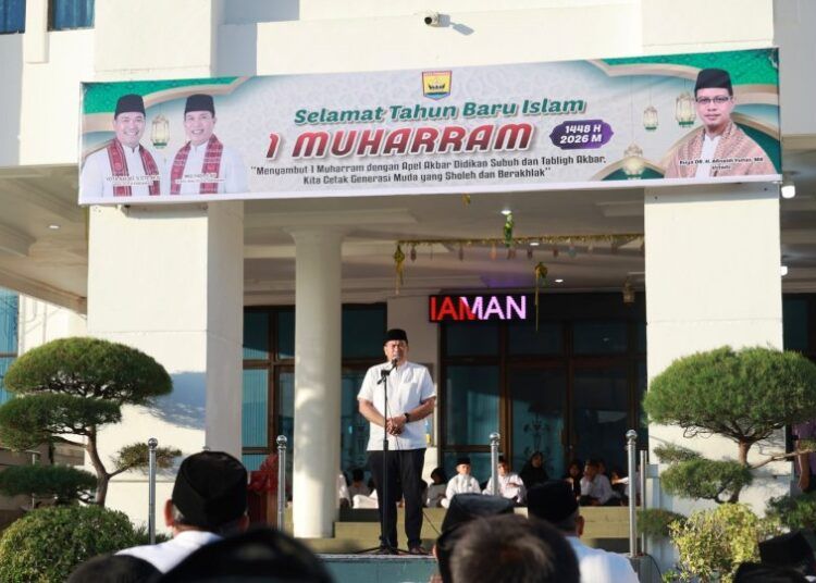 Dalam rangka memperingati Tahun Baru Islam 1 Muharram 1448 Hijriah atau 2026 Masehi, Pemerintah Kota (Pemko) Pariaman menggelar Tabligh Akbar dan Apel Akbar Didikan Subuh di Halaman Balai Kota Pariaman, Selasa (16/6/2026).