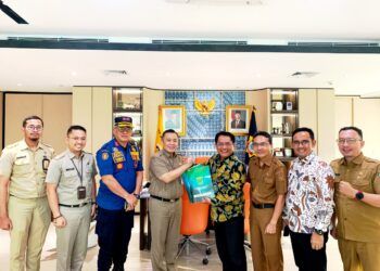 Bupati Padang Pariaman Ajukan Hibah Mobil Damkar dan Armada Sampah ke DKI Jakarta