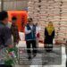 Warga Keluhkan Beras Bantuan Diduga Tak Layak, Pemkab Padang Pariaman Minta Bulog Lakukan Verifikasi