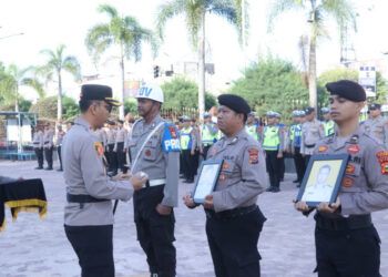 Terlibat Kasus Narkoba dan Tak Masuk Kerja, Dua Polisi di Riau Dipecat