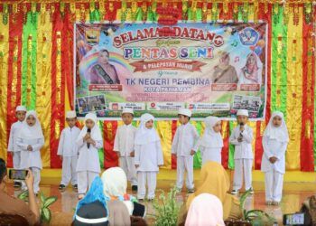 Bunda PAUD Kota Pariaman Lepas 334 Anak TK, Tekankan Transisi Menyenangkan ke SD