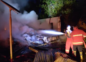 Pasar Ampalu Padang Pariaman Terbakar, Lima Toko Ludes Dilalap Api