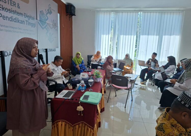 Lembaga Penjaminan Mutu (LPM) UIN Imam Bonjol Padang menggelar sosialisasi Sistem Informasi Sumber Daya Terintegrasi (SISTER) di Fakultas Dakwah dan Ilmu Komunikasi (FDIK), Selasa (19/5/2026).