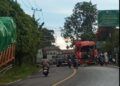 2 Truk Terlibat Kecelakaan di Panyalaian Tanah Datar, Bagian Depan Ringsek Parah