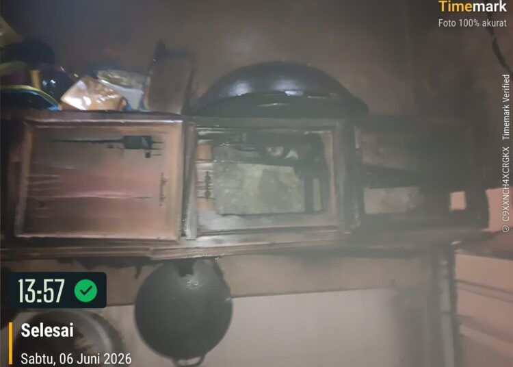 Satu ruangan dapur rumah milik warga di Padang Tangah, Kelurahan Payobada, Kecamatan Payakumbuh Timur, Kota Payakumbuh, Sumatera Barat (Sumbar), terbakar pada Sabtu (6/6/2026) siang.
