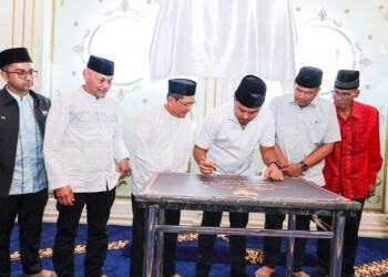 Wako Pariaman Hadiri Peresmian Masjid Al-Fauzan Berbentuk Kapal di Padang Pariaman