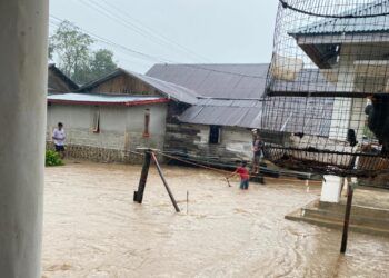 30 Rumah di Pesisir Selatan Terendam Banjir Akibat Luapan Sungai Rawa Naga