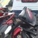 Innova Hilang Kendali di Tanah Datar, Dua Orang Patah Tulang dan Bengkel Hancur Ditabrak