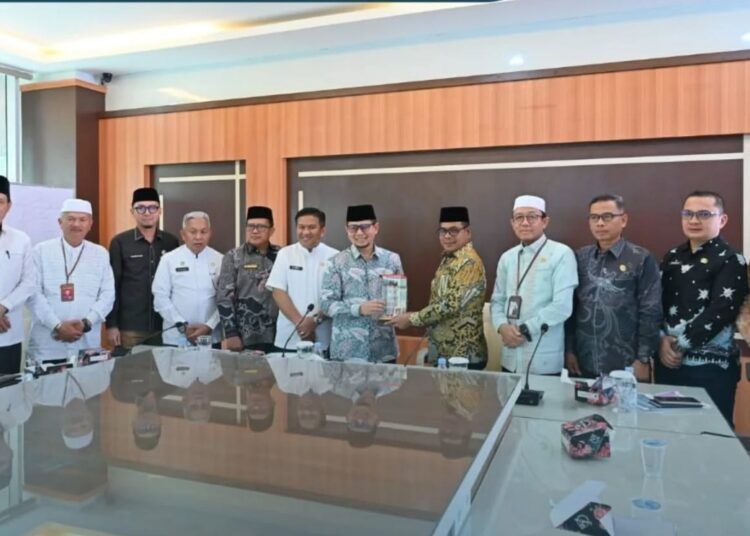 Pemerintah Kabupaten Pesisir Selatan melakukan kunjungan kerja ke Bukittinggi untuk mempelajari pelaksanaan MTQ Sumbar sebagai persiapan menjadi tuan rumah MTQ tingkat provinsi pada 2027.