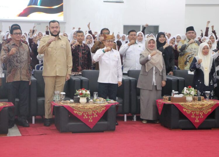Cak Imin saat memberikan kuliah umum di Gedung J Kampus III Sungai Bangek Universitas Islam Negeri (UIN) Imam Bonjol Padang, Kota Padang, Senin (15/6/2026).