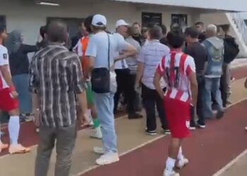 Video: Kericuhan Usai Laga PSP Padang di Liga 4, Panitia dan Wasit Diprotes