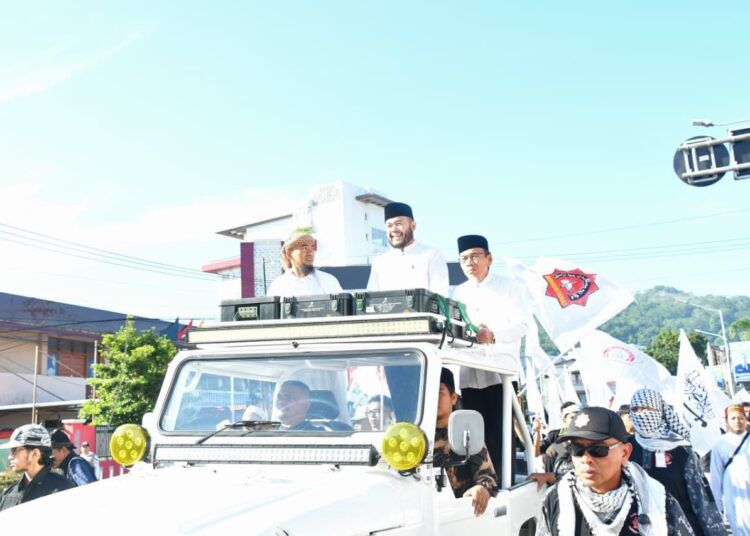 Parade Tauhid, Tahun Baru Islam 1448 Hijriah, Kota Padang, Fadly Amran, Maigus Nasir, Jelita Donal, Masjid Agung Nurul Iman, Masjid Raya Syekh Ahmad Khatib Al Minangkabawi, Habib Rizieq Shihab, Ustadz Derry Sulaiman, Festival Surau, ABS-SBK, Smart Surau, Sinergi Nagari, Sumatera Barat