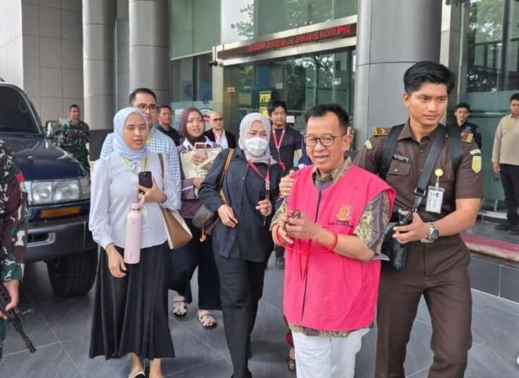 Tim Satuan Tugas Intelijen Reformasi dan Inovasi (SIRI) Kejaksaan Agung (Kejagung) menangkap Beny Saswin Nasrun, buronan kasus dugaan tindak pidana korupsi yang masuk dalam Daftar Pencarian Orang (DPO) Kejaksaan Tinggi Sumatera Barat (Kejati Sumbar).