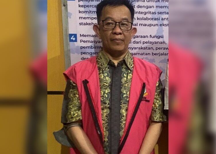 Anggota DPRD Sumbar, Beny Saswin Nasrun, tersangka dugaan korupsi pemberian fasilitas kredit modal kerja dan bank garansi distribusi semen oleh PT Bank Negara Indonesia (BNI) Cabang Ahmad Yani Padang dan Sentra Kredit Menengah Pekanbaru kepada PT Benal Ichsan Persada pada periode 2012 hingga 2020 yang rugikan negara Rp34 miliar. Foto: Ist