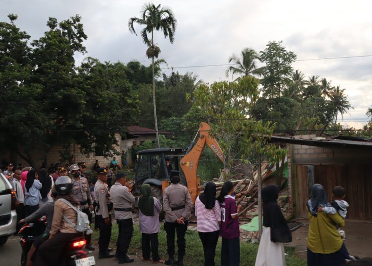 Eksekusi lahan sengketa tanah ulayat di Jorong Tabiang, Nagari Sungai Kamuyang, Kecamatan Luak, Lima Puluh Kota, pada Kamis (18/6/2026).