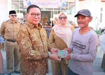 Pemko Bukittinggi dan Kemensos Salurkan Bantuan Sosial ATENSI 2026