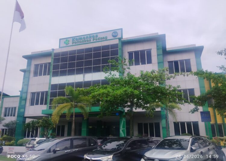 Politeknik Kesehatan Kementerian Kesehatan (Poltekkes Kemenkes) Padang
