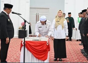 Wali Kota Bukittinggi Lantik 53 Pejabat, Tekankan Tanggung Jawab Pelayanan Publik