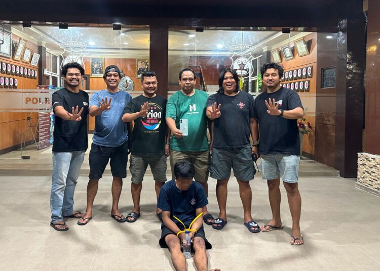 Polisi menangkap pencuri tabung gas dan dua ponsel inisial IM (32) di rumahnya di kawasan Simpang Haru, Kecamatan Padang Timur, Kota Padang, Sumatera Barat, pada Sabtu (27/6/2026) sekitar pukul 13.30 WIB. Foto: Polresta Padang