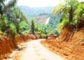 Puluhan Tahun Terisolasi, Jalan Bukit Hujan di Dharmasraya Akhirnya Mulai Diperbaiki