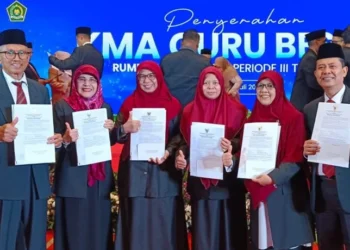 6 Dosen Rumpun Agama UIN Imam Bonjol Padang Terima SK Guru Besar dari Kemenag